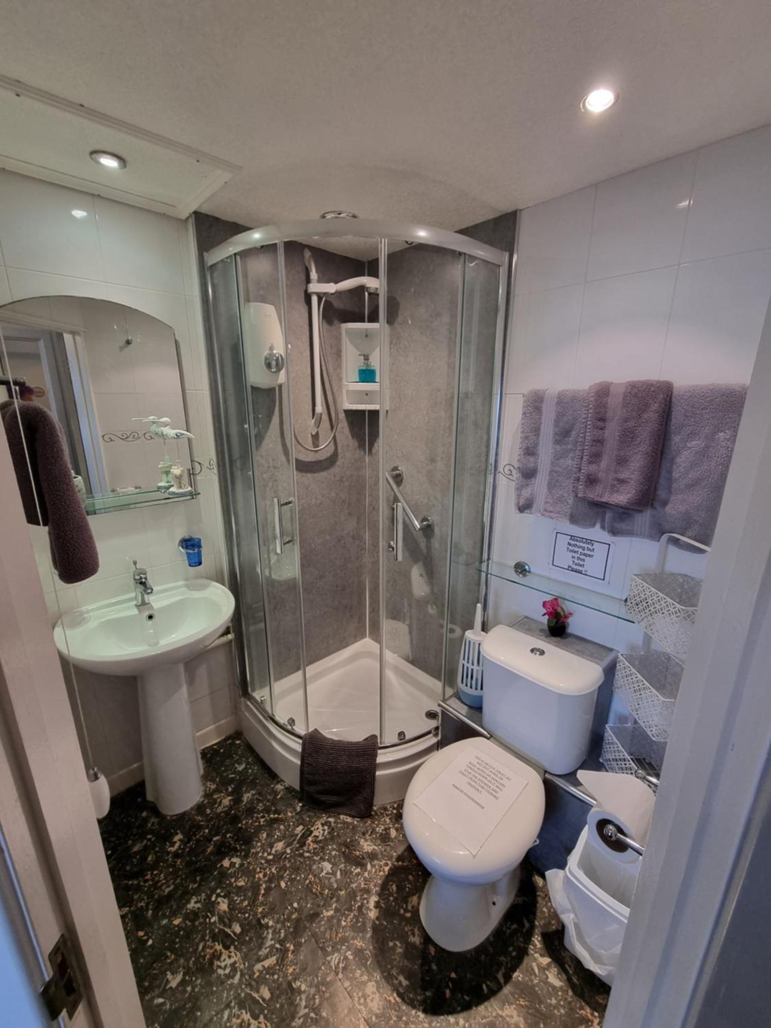 The Sup Shack Wellington Hotel 3*